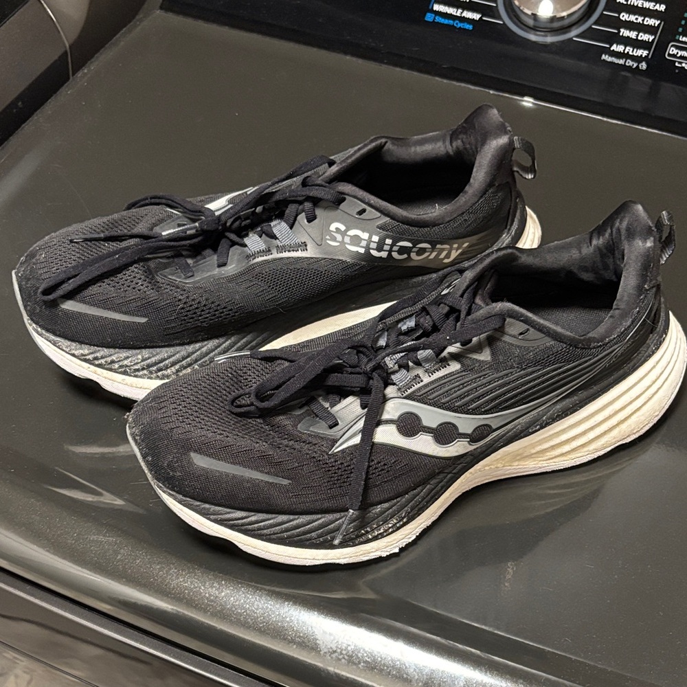 Saucony Men's Black and White Athletic Shoes